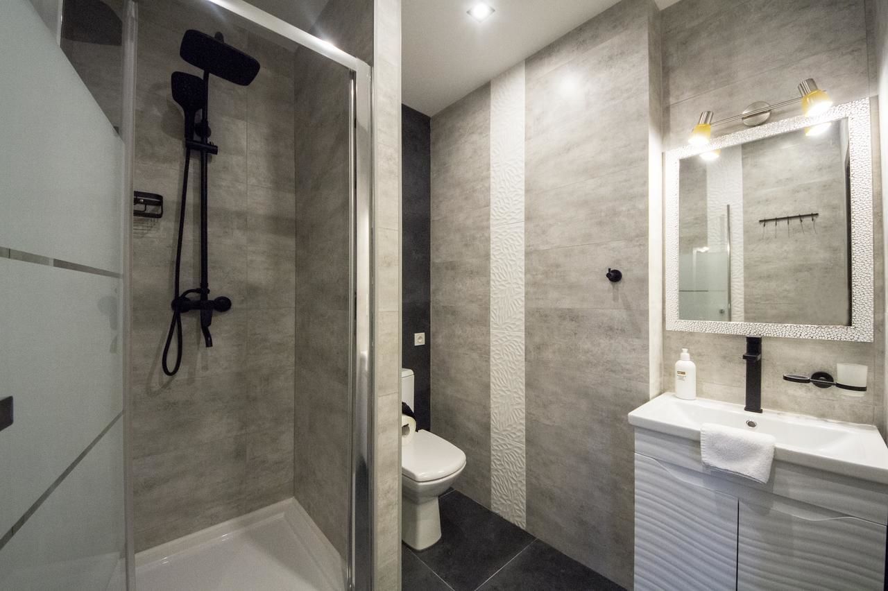 Апартаменты Modern Apartments on Baseina near Arena City Киев-15