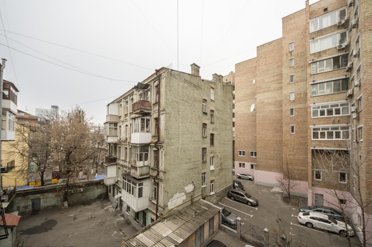 Апартаменты Modern Apartments on Baseina near Arena City Киев-12
