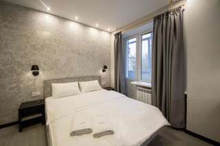 Апартаменты Modern Apartments on Baseina near Arena City Киев Апартаменты с балконом-9