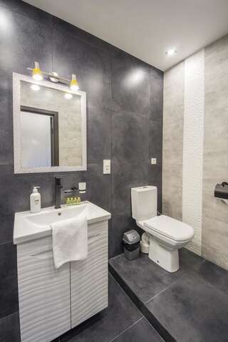 Апартаменты Modern Apartments on Baseina near Arena City Киев Улучшенные апартаменты-5