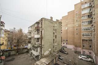 Апартаменты Modern Apartments on Baseina near Arena City Киев Апартаменты с балконом-4