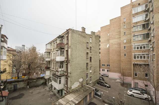 Апартаменты Modern Apartments on Baseina near Arena City Киев-11